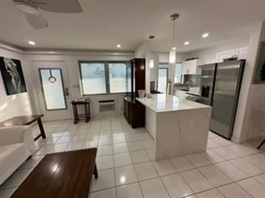 1004 Pennsylvania Avenue Miami Beach FL 33139