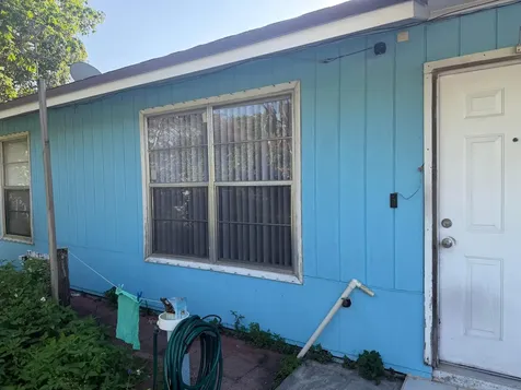 4666 E Holt West Palm Beach FL 33415
