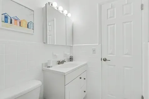 900 SW 10th Terrace Hallandale Beach FL 33009