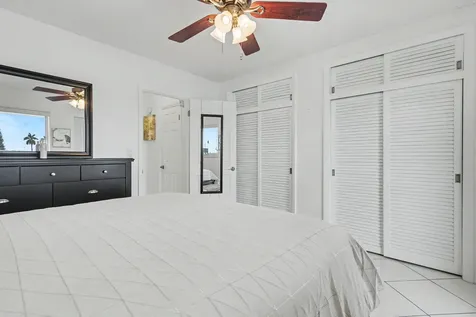 900 SW 10th Terrace Hallandale Beach FL 33009
