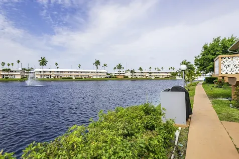 900 SW 10th Terrace Hallandale Beach FL 33009