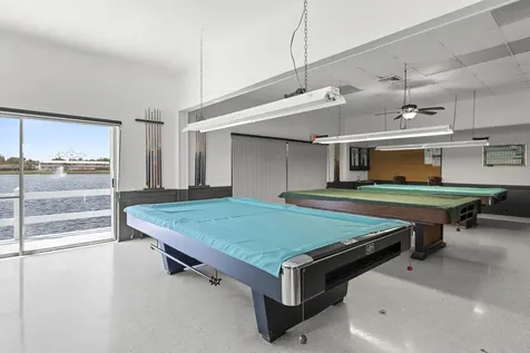900 SW 10th Terrace Hallandale Beach FL 33009