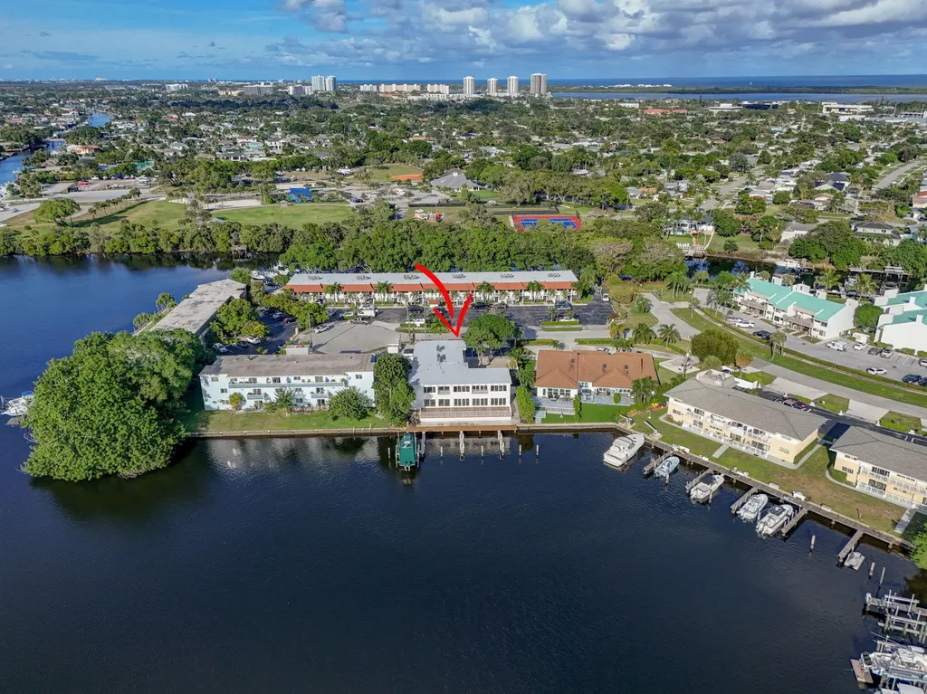 624 Southwind Circle North Palm Beach FL 33408