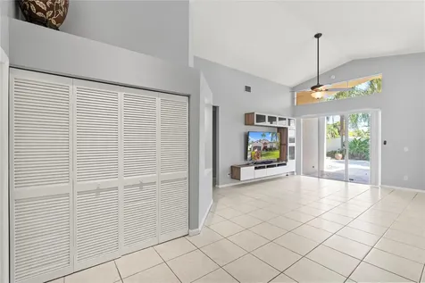 3222 NW 22nd Avenue Oakland Park FL 33309