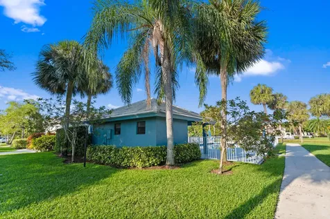 3222 NW 22nd Avenue Oakland Park FL 33309