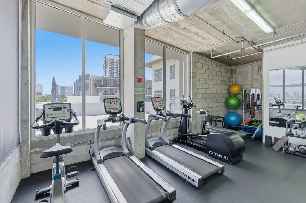 425 N Andrews Avenue Fort Lauderdale FL 33301