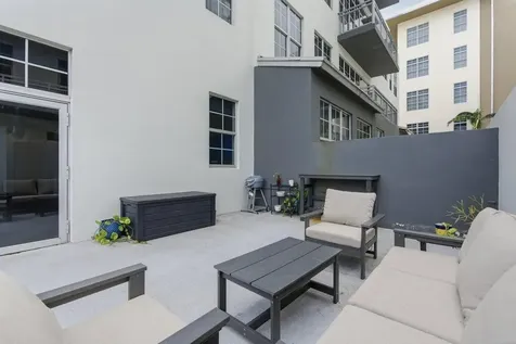 425 N Andrews Avenue Fort Lauderdale FL 33301