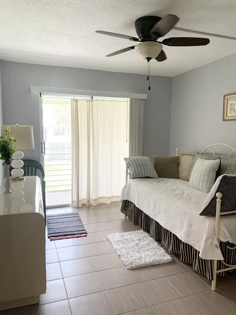 96 Hastings F West Palm Beach FL 33417