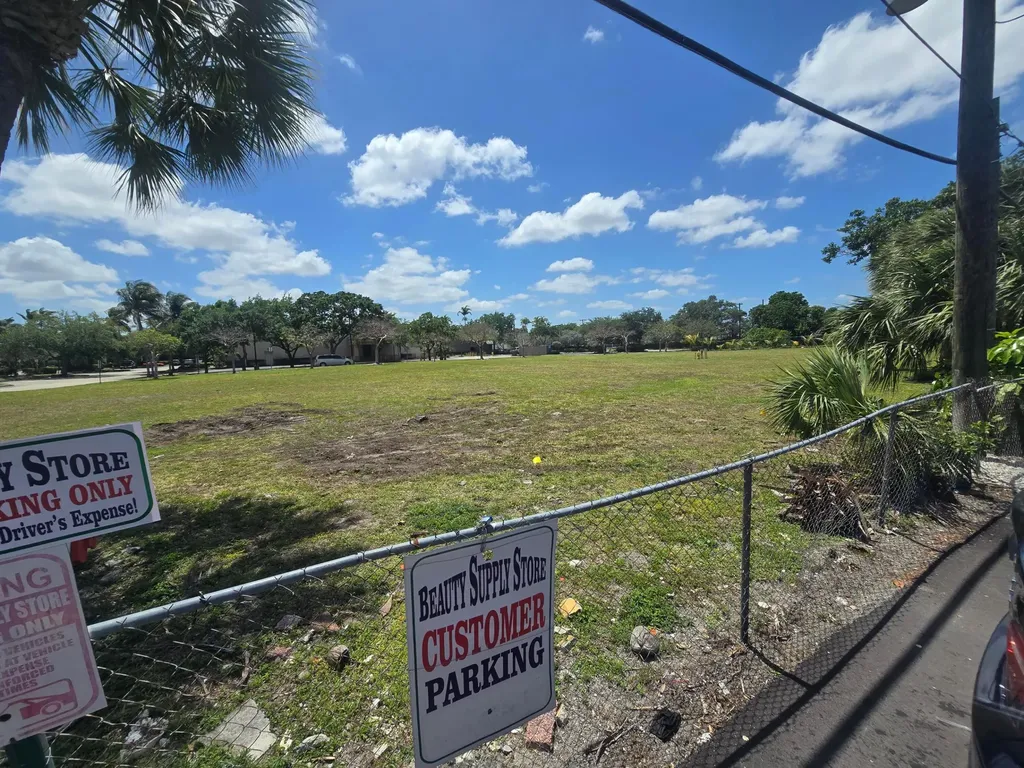 6120 NW 11th Street Sunrise FL