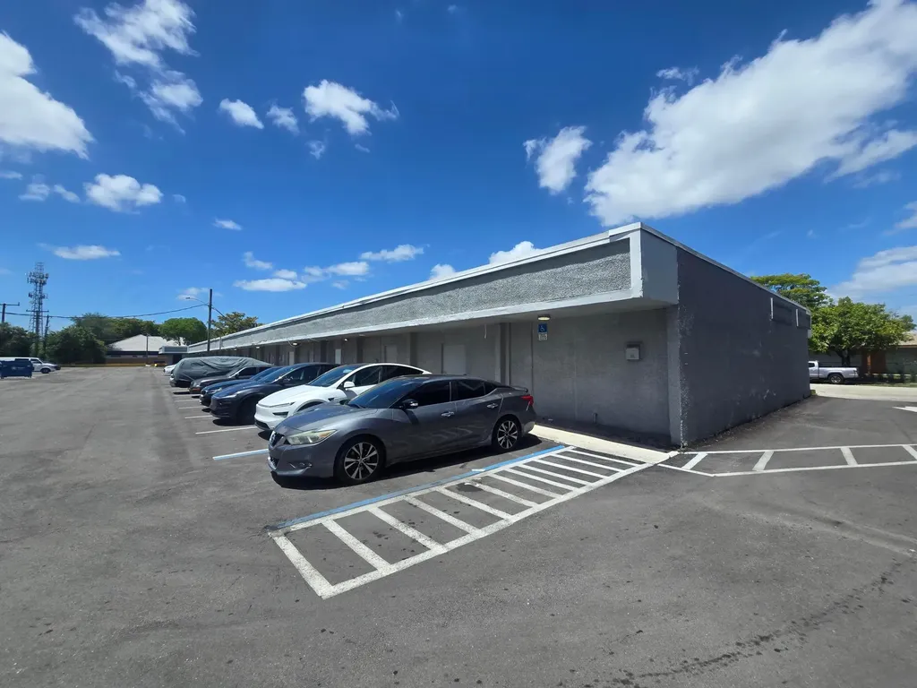 6120 NW 11th Street Sunrise FL