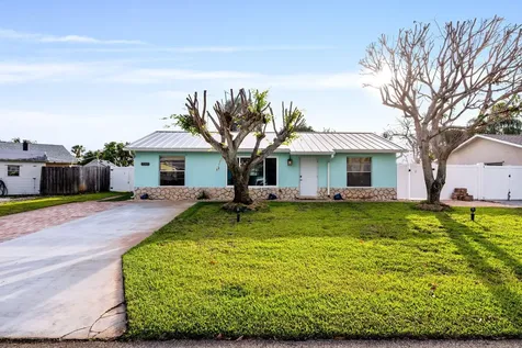 8675 SE Keathley Hobe Sound FL 33455