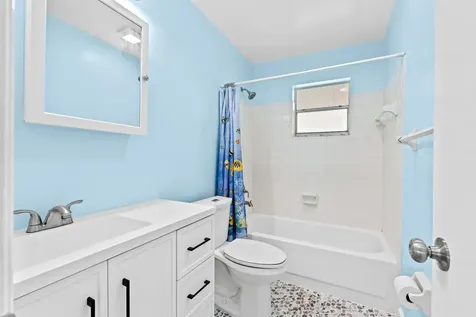 8675 SE Keathley Hobe Sound FL 33455