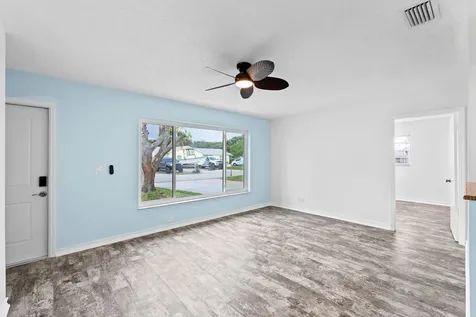 8675 SE Keathley Hobe Sound FL 33455
