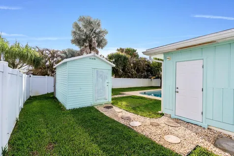 8675 SE Keathley Hobe Sound FL 33455