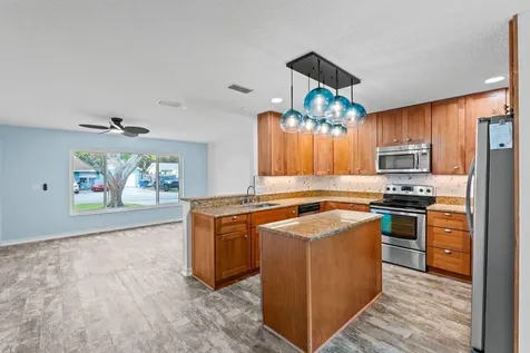 8675 SE Keathley Hobe Sound FL 33455