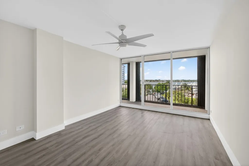 136 Lakeshore Drive North Palm Beach FL 33408
