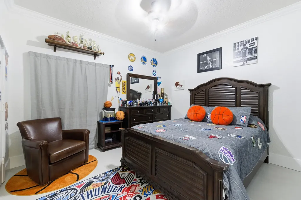 10114 Hunt Club Lane Palm Beach Gardens FL 33418
