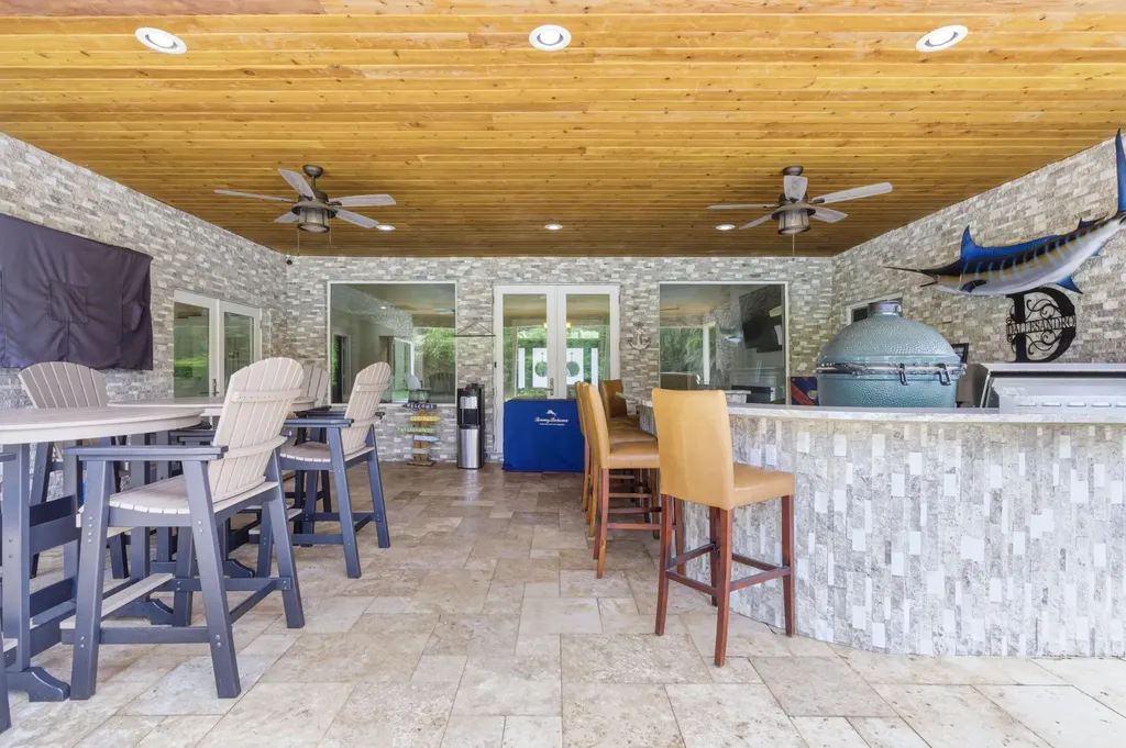 10114 Hunt Club Lane Palm Beach Gardens FL 33418