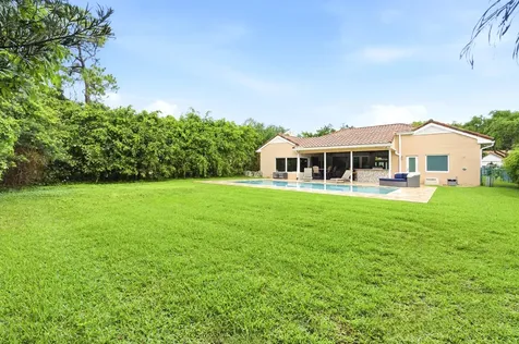 10114 Hunt Club Lane Palm Beach Gardens FL 33418