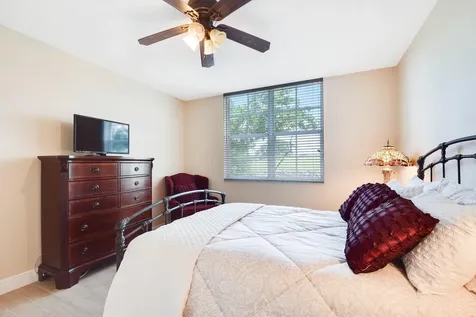 11740 St Andrews Place Wellington FL 33414