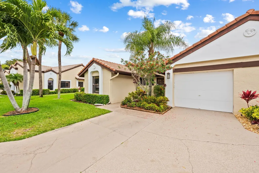8257 Waterline Drive Boynton Beach FL 33472