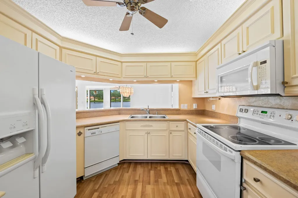 8257 Waterline Drive Boynton Beach FL 33472