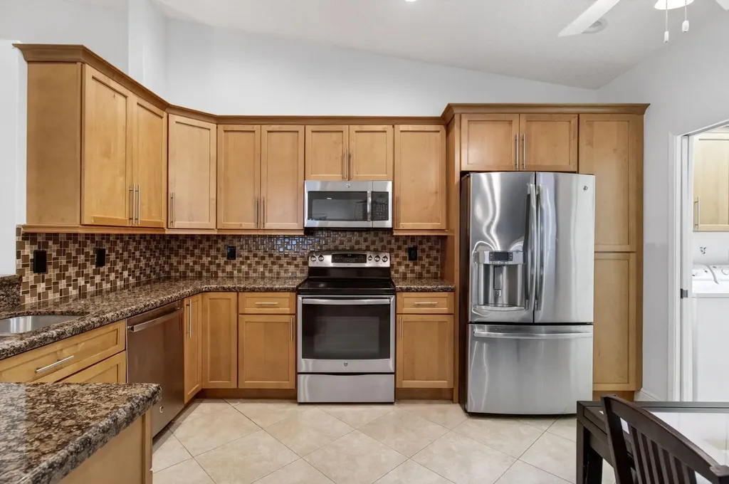 6135 Waldwick Circle Delray Beach FL 33484