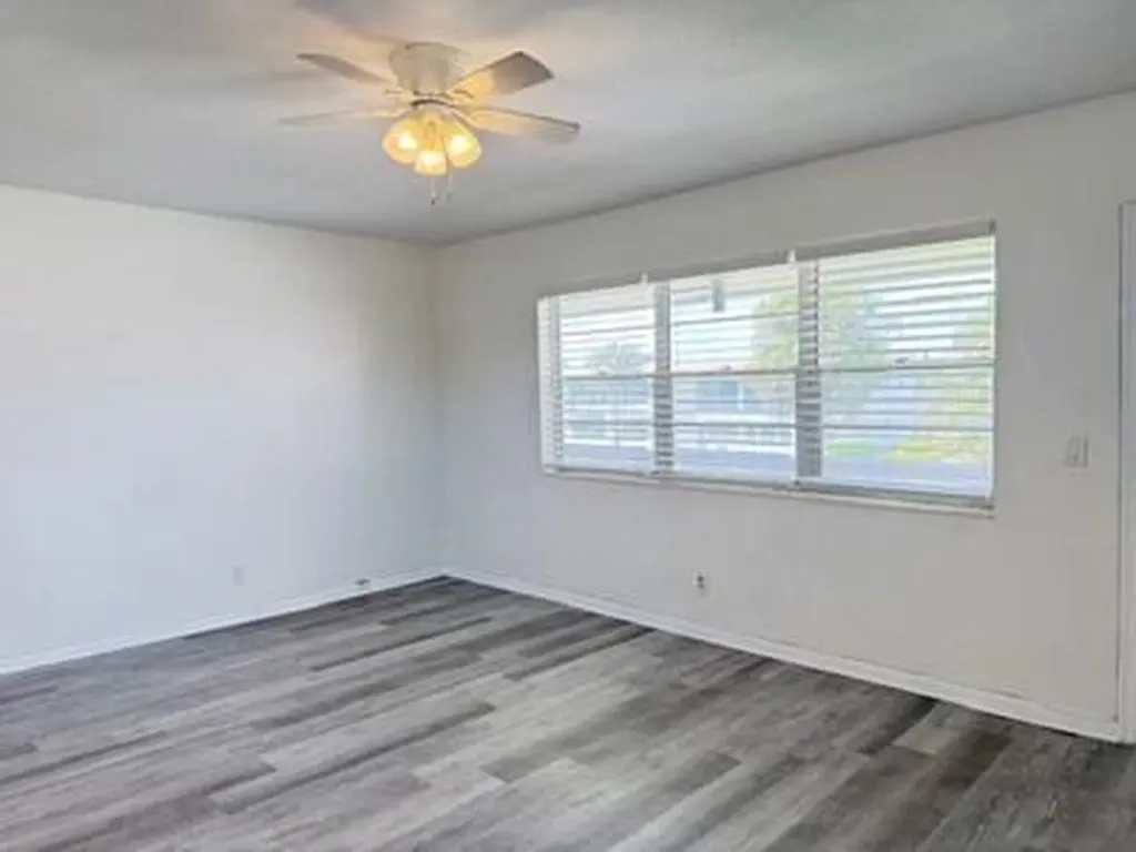 164 Easthampton G West Palm Beach FL 33417