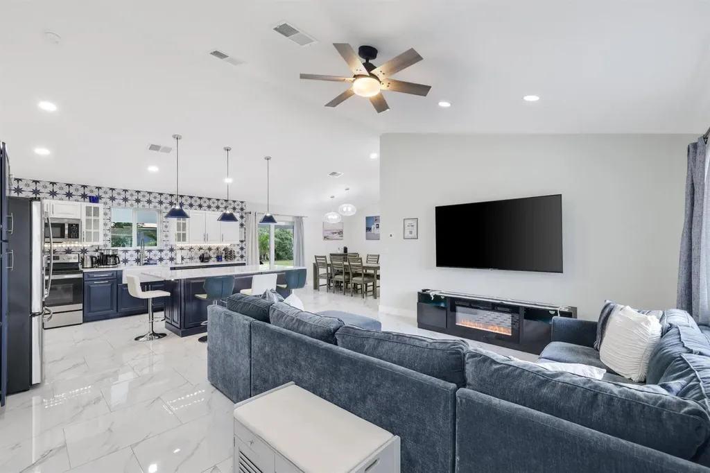 510 NE 38th Street Deerfield Beach FL 33064