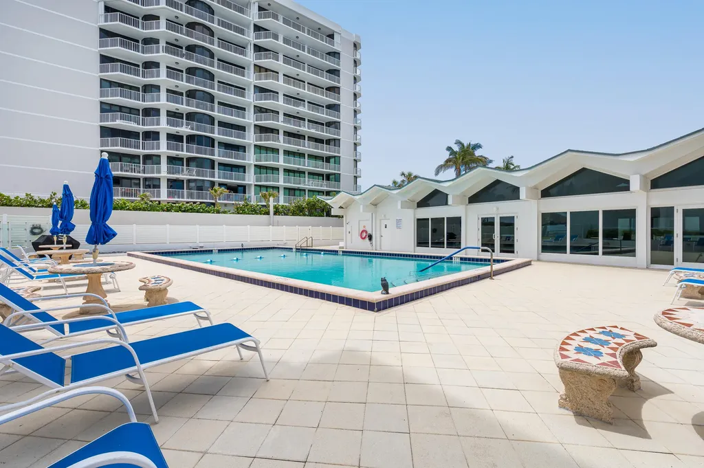 2909 S Ocean Boulevard Highland Beach FL 33487
