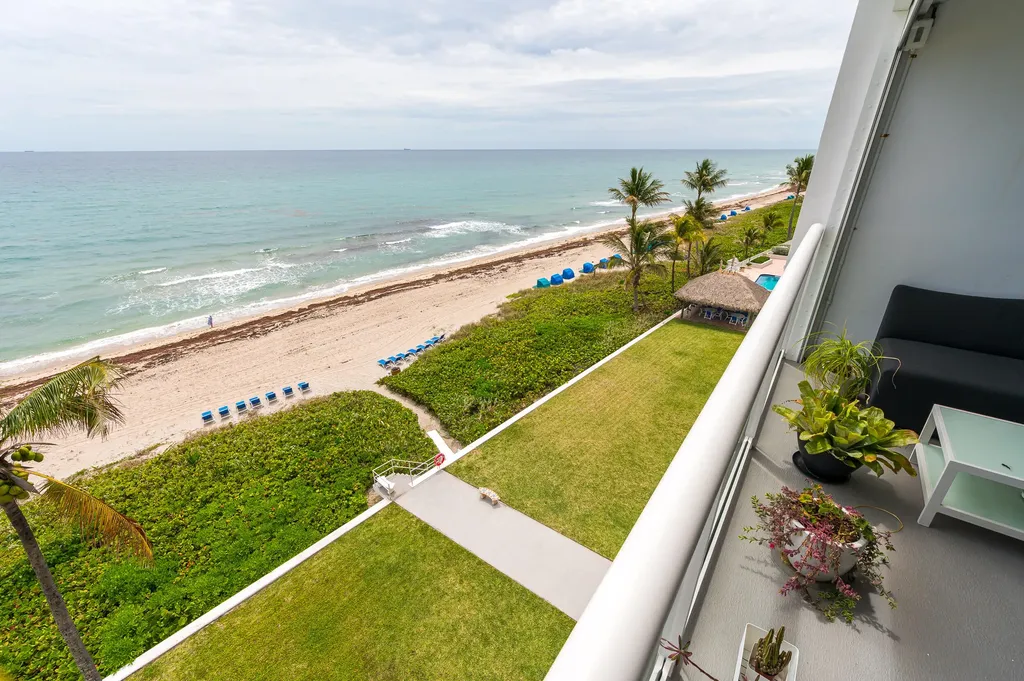 2909 S Ocean Boulevard Highland Beach FL 33487