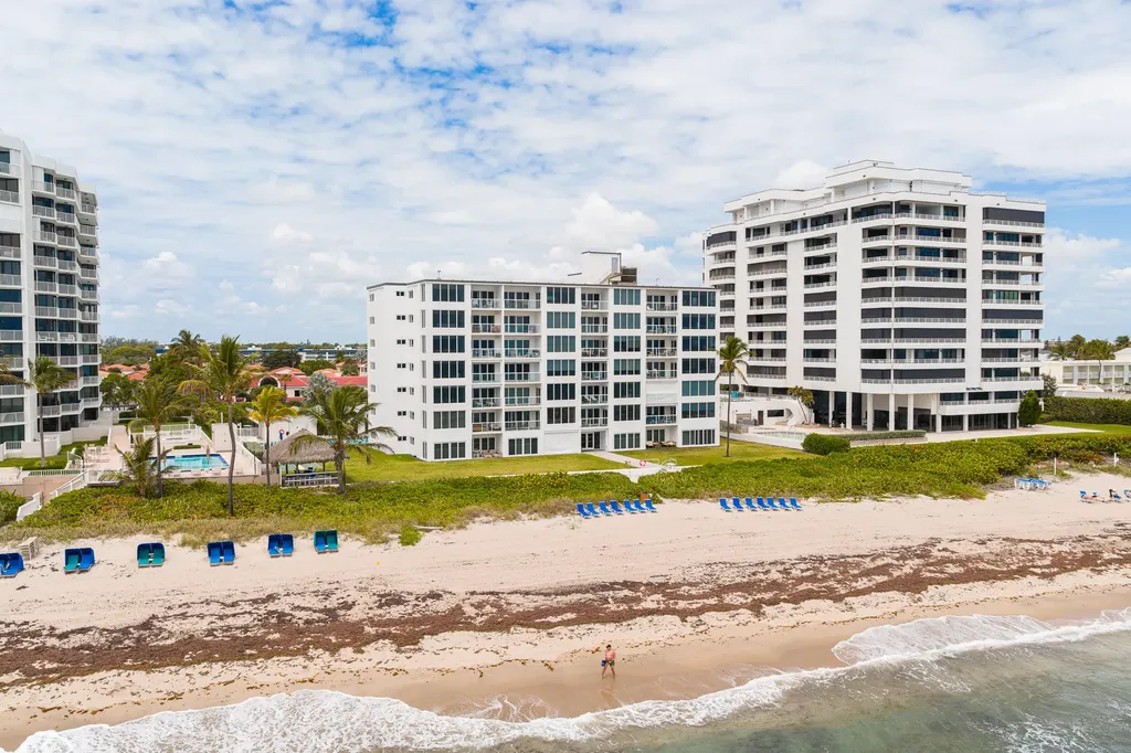 2909 S Ocean Boulevard Highland Beach FL 33487