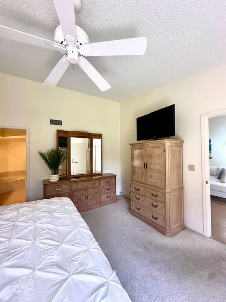 16021 Loch Katrine Trail Delray Beach FL 33446