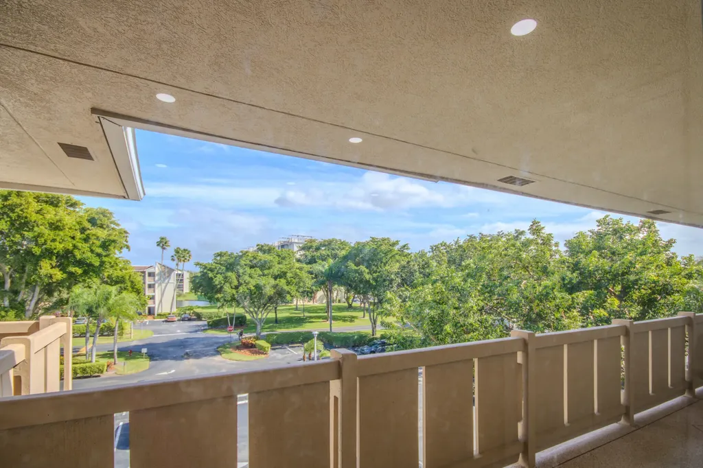 14375 Strathmore Lane Delray Beach FL 33446