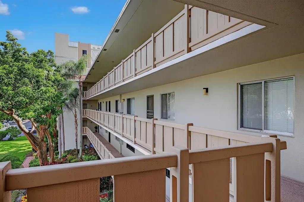 14375 Strathmore Lane Delray Beach FL 33446