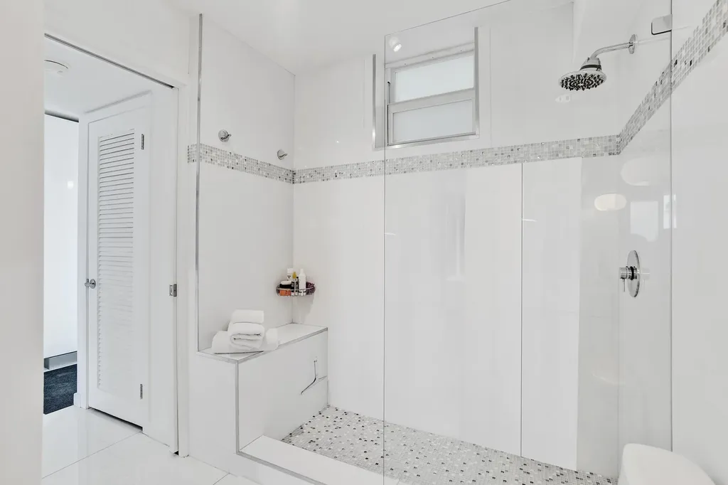 1670 Lincoln Court Miami Beach FL 33139