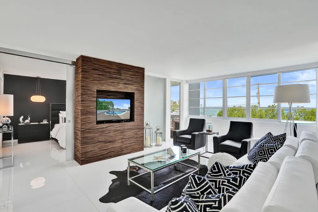 1670 Lincoln Court Miami Beach FL 33139
