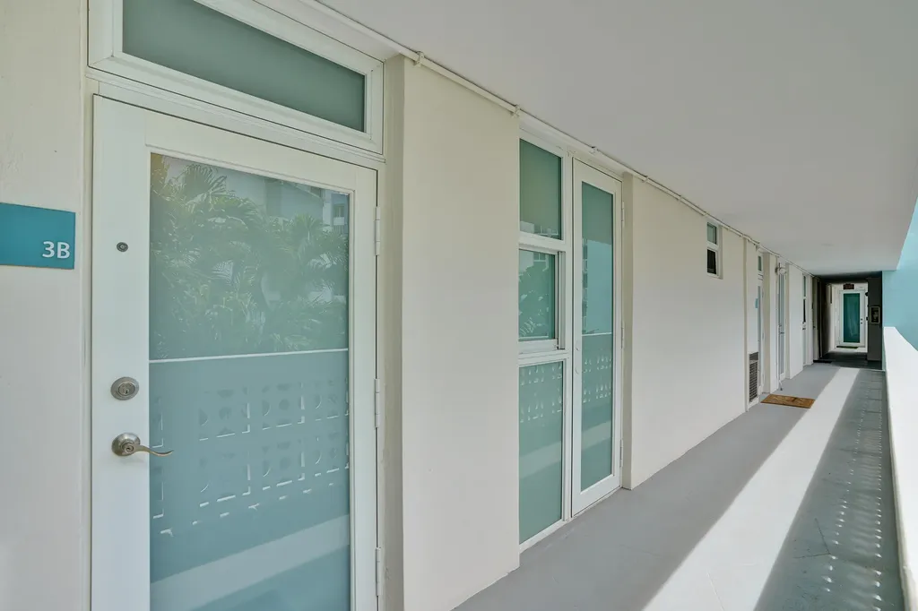 1670 Lincoln Court Miami Beach FL 33139