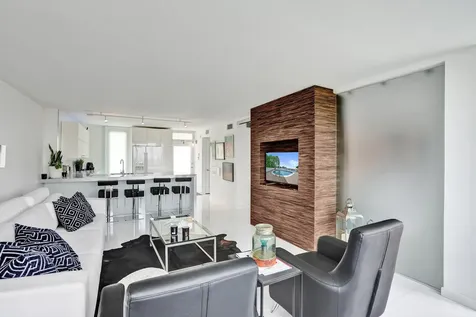 1670 Lincoln Court Miami Beach FL 33139