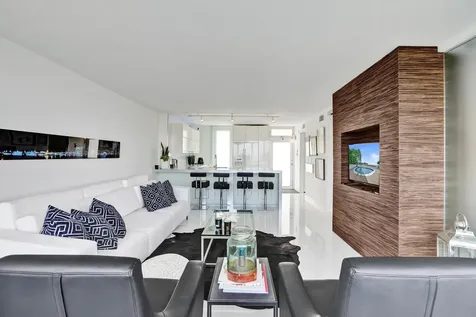 1670 Lincoln Court Miami Beach FL 33139