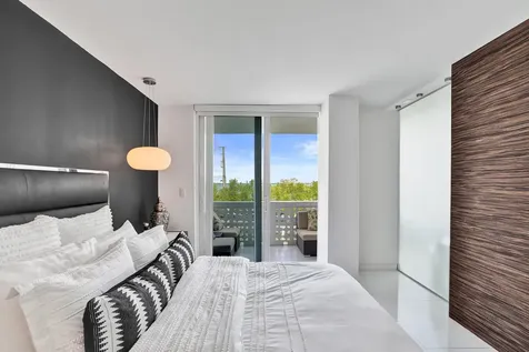 1670 Lincoln Court Miami Beach FL 33139