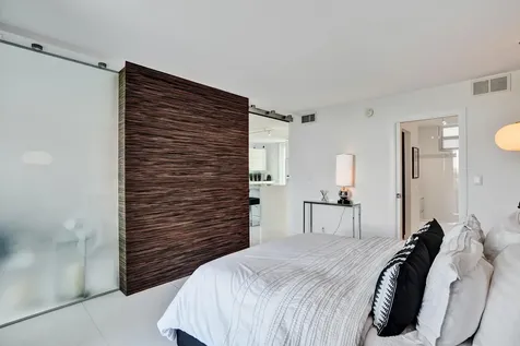1670 Lincoln Court Miami Beach FL 33139
