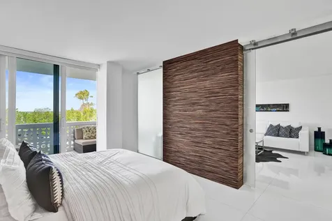 1670 Lincoln Court Miami Beach FL 33139