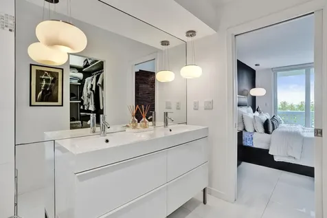 1670 Lincoln Court Miami Beach FL 33139