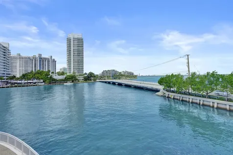 1670 Lincoln Court Miami Beach FL 33139