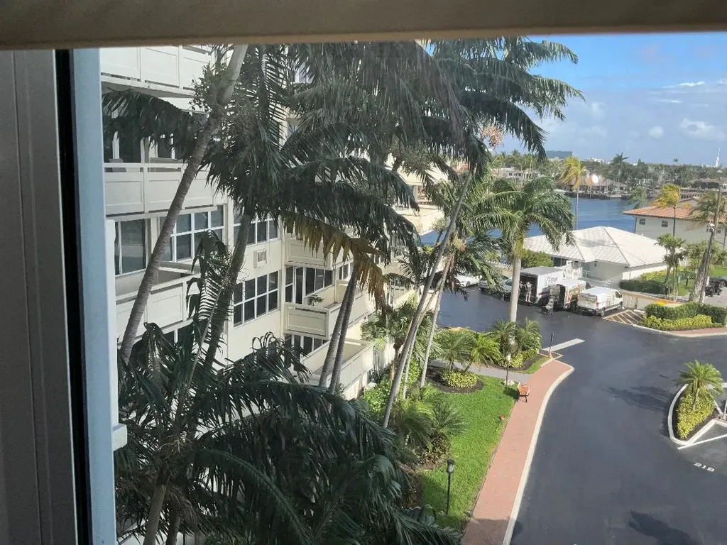 3200 NE 36 Street NE Fort Lauderdale FL 33308