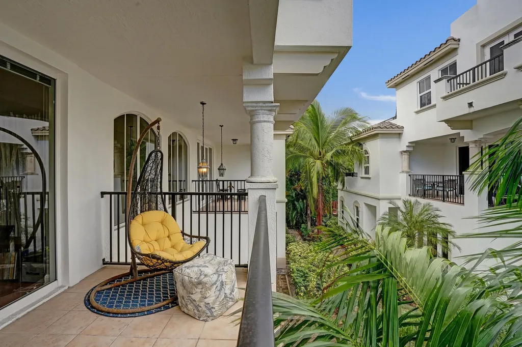 835 NE 16th Terrace Fort Lauderdale FL 33304
