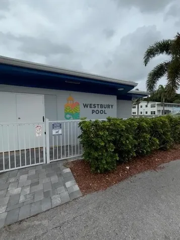 125 Westbury Circle Deerfield Beach FL 33442
