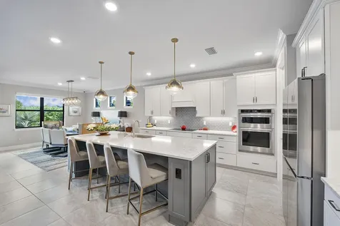 4506 Silverwood Lane N Fort Lauderdale FL 33309