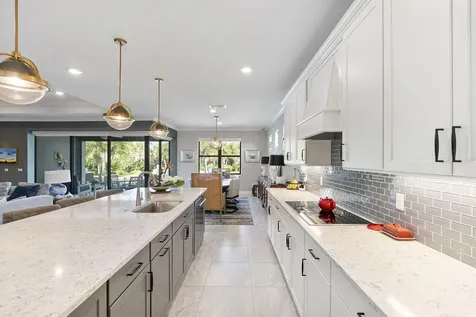 4506 Silverwood Lane N Fort Lauderdale FL 33309